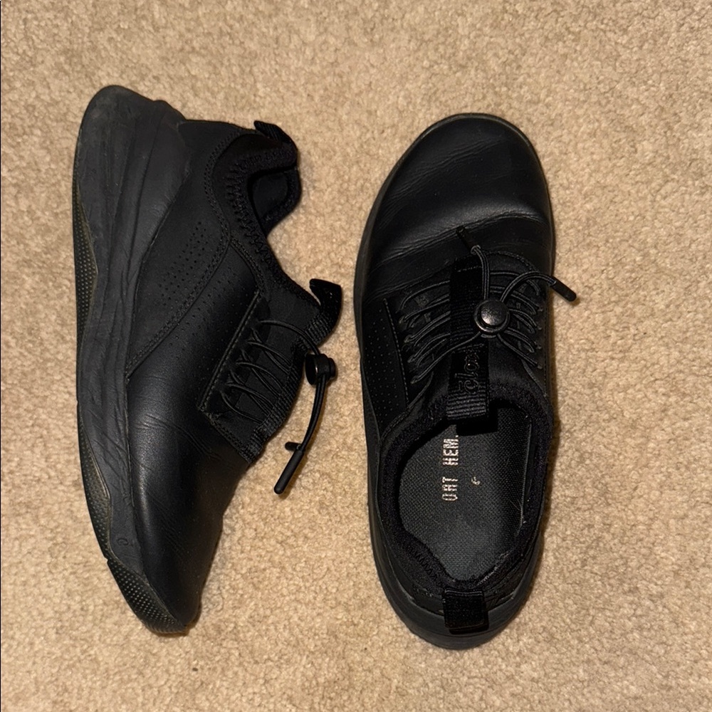 Clove Healthcare shoes